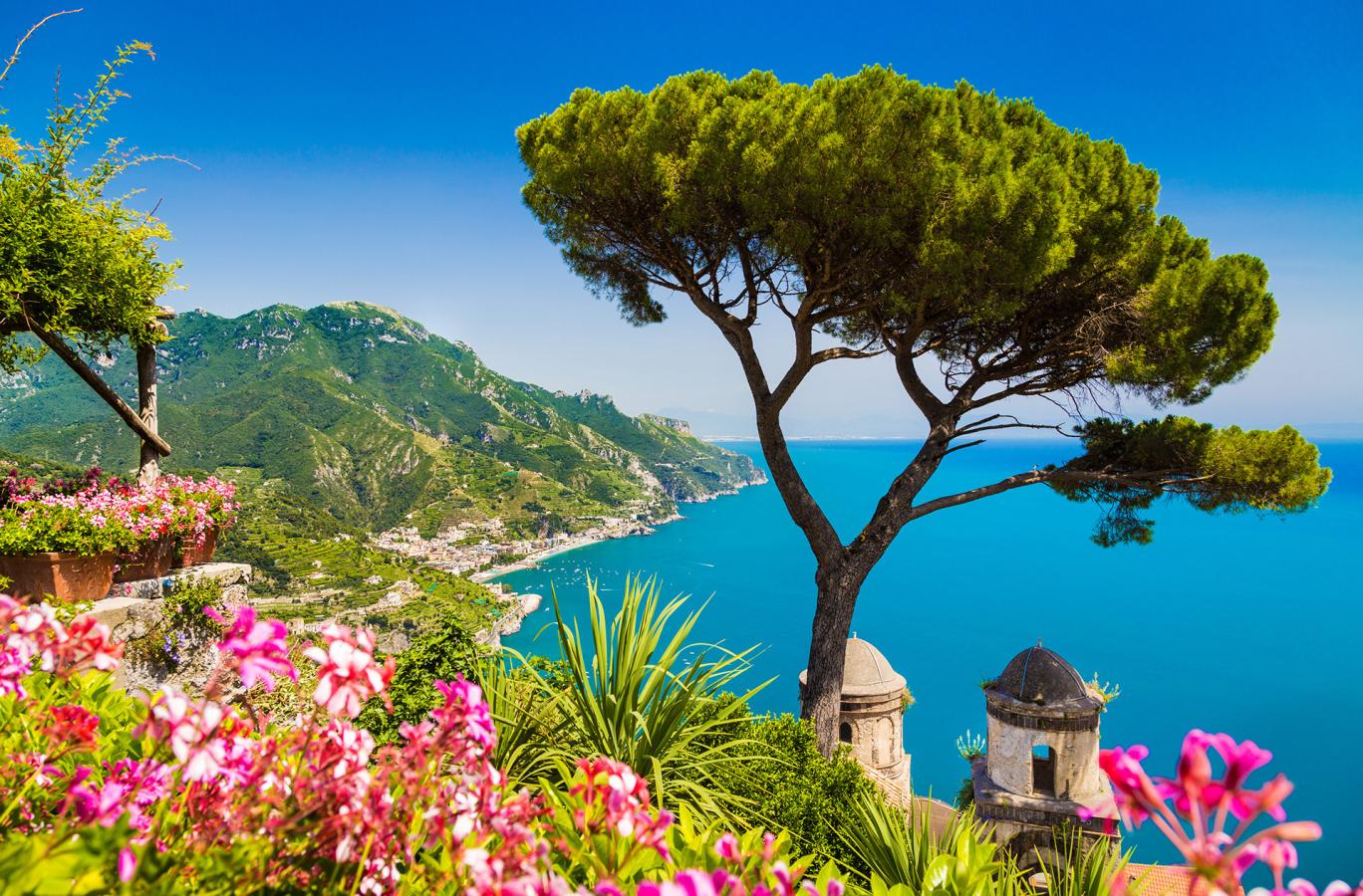 Discover the "Pearls" of the Coast